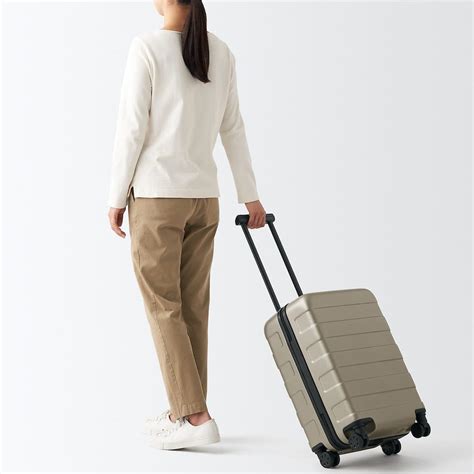 裝什麼|登機箱8大品牌推薦總整理！Samsonite、無印、小米登機行李箱。